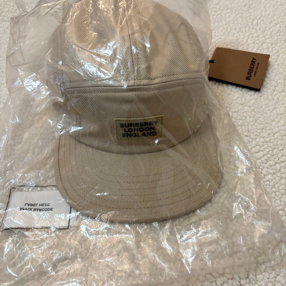 NWT Burberry London Cotton Baseball Hat szS